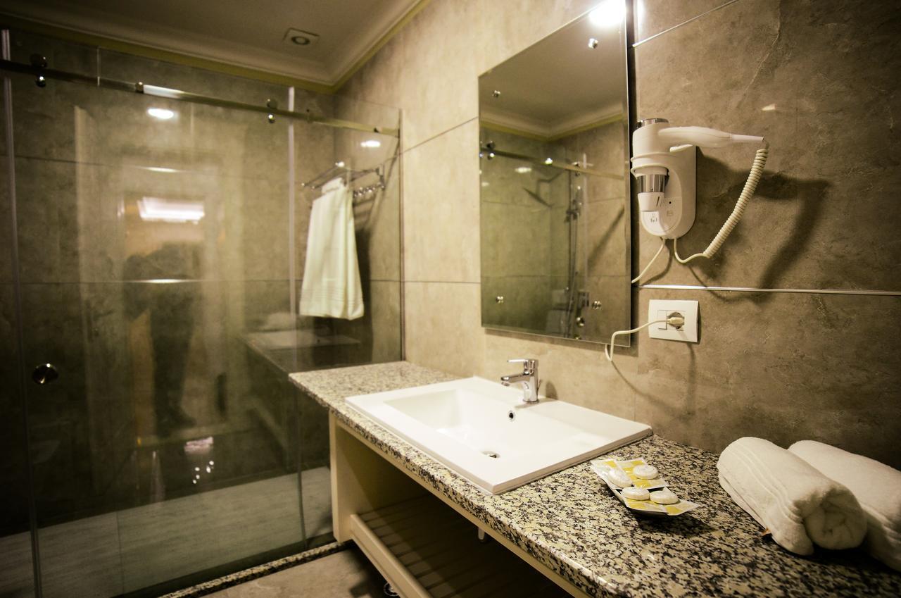 Hotel Vila Imperial Elbasan Exterior foto