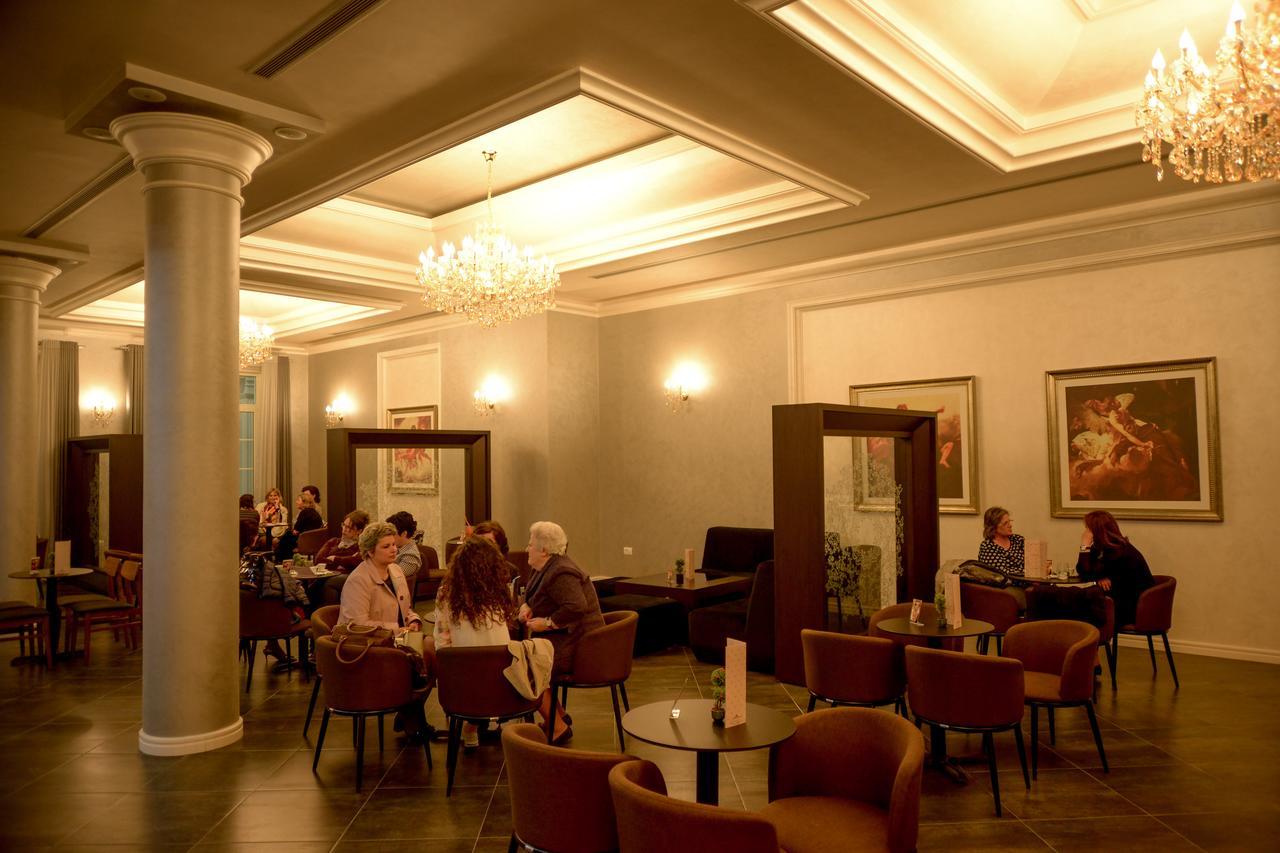 Hotel Vila Imperial Elbasan Exterior foto